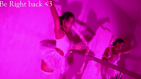 Lizza  online show from February 27, 1:59 pm