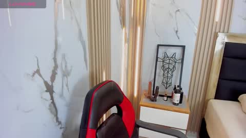        online show from January 6, 7:29 pm