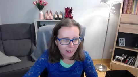 Snapshot of lizzy_sparkle chatting on September 29, 4:22 am Lizzy online show from September 29, 4:22 am