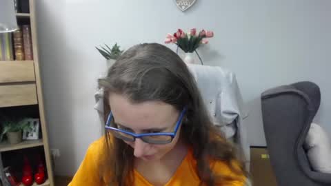 Lizzy online show from July 24, 6:43 am