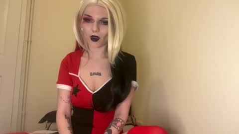 lizzybunny online show from October 30, 8:42 pm
