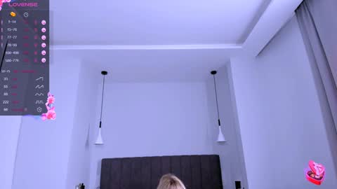 ljusj000 online show from February 1, 9:11 am