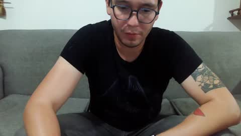 Lobo online show from July 19, 12:13 am