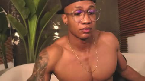 logan_varela online show from February 26, 4:08 am