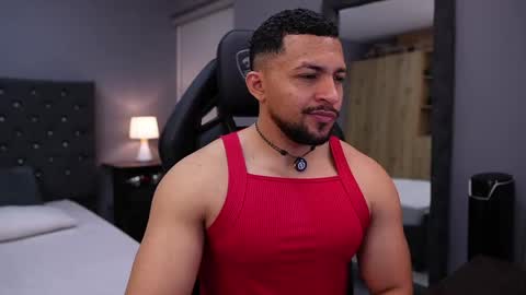 loganmartinx online show from May 23, 11:12 pm