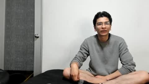 Snapshot of logannick chatting on October 2, 7:51 am Logan online show from October 2, 7:51 am