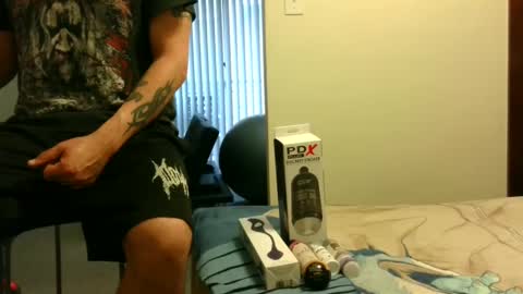 Logan Reaves online show from December 26, 8:00 pm