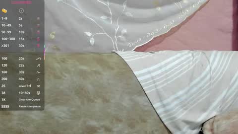 logantwink18 online show from March 11, 12:30 pm