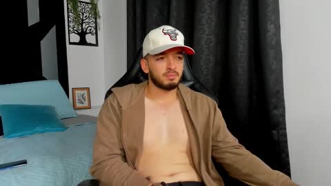 Logan Wolf online show from February 22, 6:10 pm