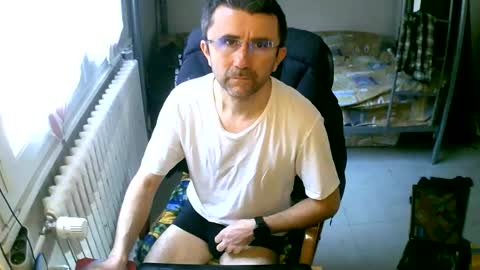 lokoum39 online show from March 7, 9:29 am