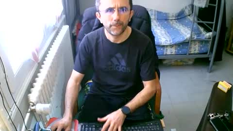 lokoum39 online show from December 28, 12:35 pm