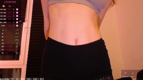 Lola online show from November 8, 4:54 pm