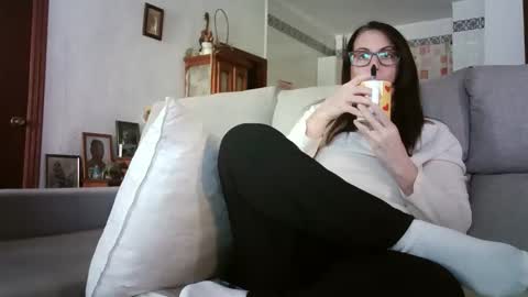 LOLA HUESO y ERIC online show from April 2, 2:57 pm