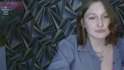 Lola online show from April 15, 7:44 am