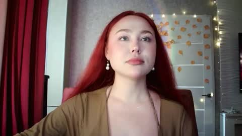 Snapshot of lolamint_ chatting on October 23, 11:34 am Lola online show from October 23, 11:34 am