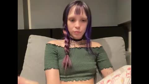 lole online show from May 17, 11:08 am