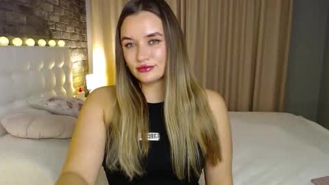 Victoria online show from December 20, 6:59 pm