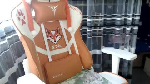 Lisa online show from February 25, 7:01 am