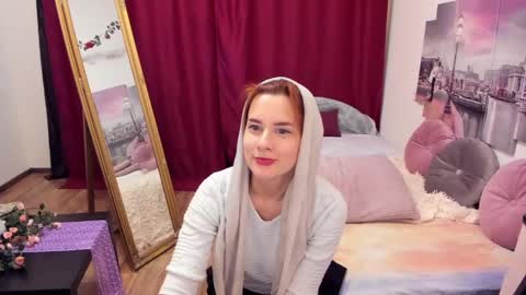 LoloMercier online show from March 9, 4:33 pm