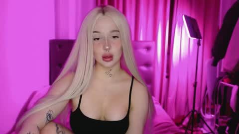 Kari online show from April 13, 8:13 pm