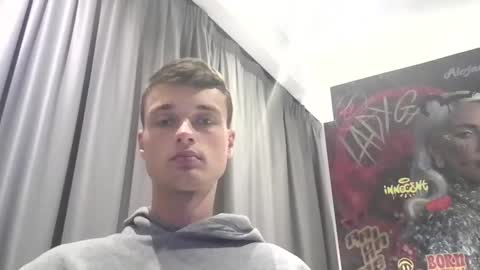 london_tomy online show from December 4, 7:24 pm