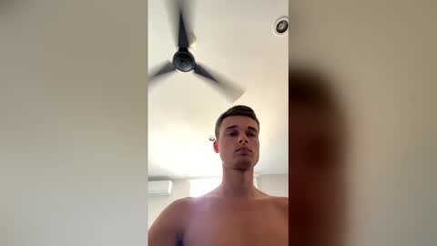 london_tomy online show from March 25, 9:54 pm