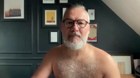 EnglishBear online show from September 10, 8:04 am