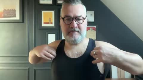 EnglishBear online show from February 4, 11:03 am