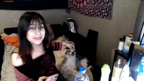 londonray online show from December 3, 3:18 am