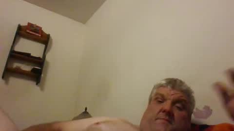 lonelytech72 online show from October 3, 1:37 am