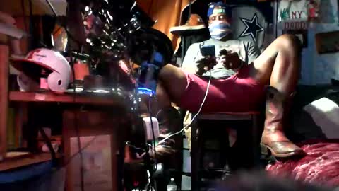 Snapshot of longloadedtx chatting on September 29, 4:33 am Mr. FogoDeChao online show from September 29, 4:33 am