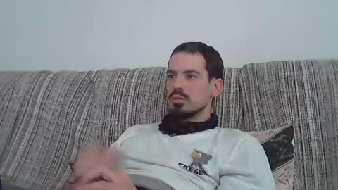 Alejandro Rulitos Twitter longnight55 Intagram 5longnight5 online show from January 31, 3:11 pm