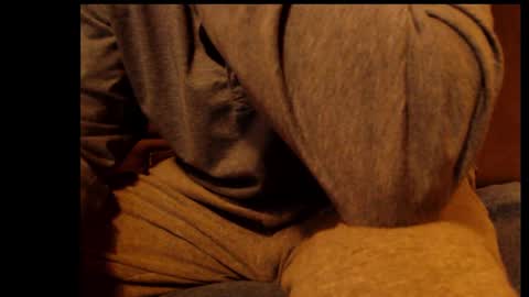 looking469 online show from November 10, 4:04 am