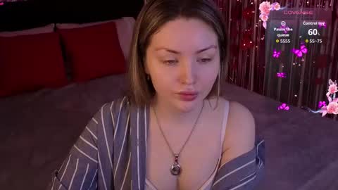 Lora online show from March 10, 2:10 pm