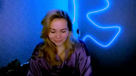 Lora online show from February 6, 3:32 am