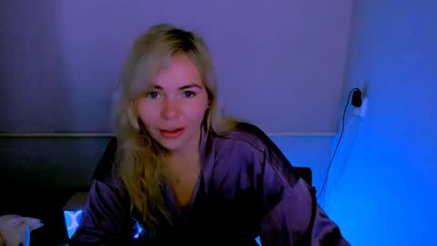 Lora online show from May 6, 2:39 am