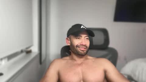 Cale online show from February 27, 7:12 am