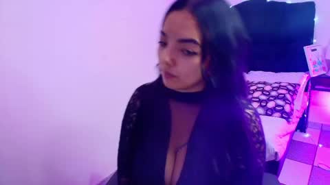 Loren online show from May 24, 1:13 am