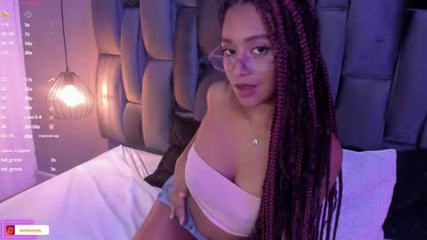 Snapshot of lorena_vieira_ chatting on February 28, 12:21 am Lorena Vieira  online show from February 28, 12:21 am
