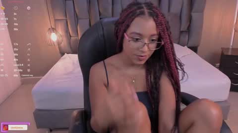 Snapshot of lorena_vieira_ chatting on March 2, 11:31 pm Lorena Vieira  online show from March 2, 11:31 pm