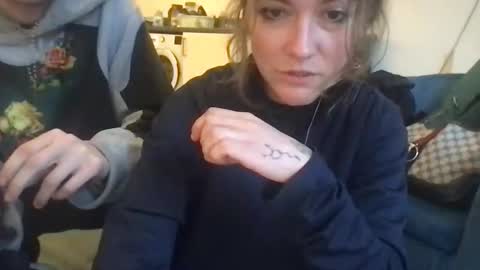 lorenatty online show from April 12, 6:01 pm