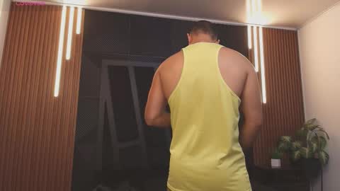  L O R E N Z O  Thumbs Up help  online show from January 14, 6:05 pm