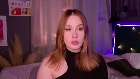 Lori online show from March 1, 11:58 pm