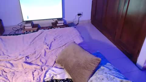 nefisa nef online show from October 14, 7:06 pm