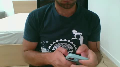 Los timidos online show from August 4, 9:49 am