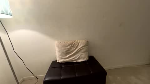 lostpuppyboy online show from February 24, 9:34 am