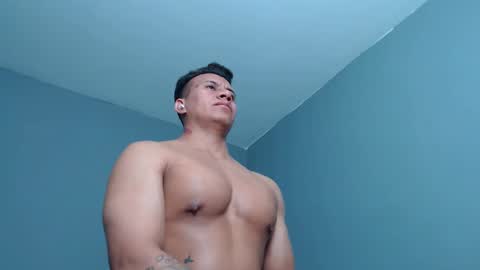 Snapshot of lothbrok_strong chatting on October 24, 12:55 am lothbrok online show from October 24, 12:55 am