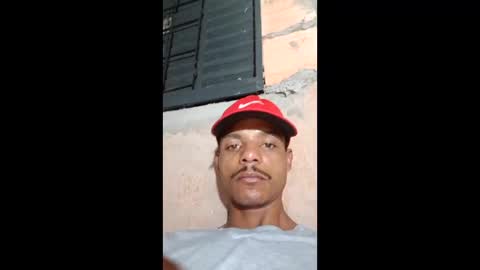 louco704893 online show from June 7, 7:30 pm