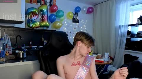 louie_evans online show from February 6, 7:12 am