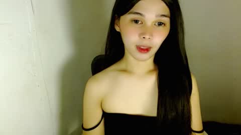 louilalicious online show from December 18, 1:12 am